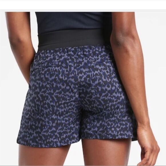 ATHLETA | Brooklyn Printed Shorts Blue & Navy Side Stripes Women’s Size 10 - Picture 3 of 12